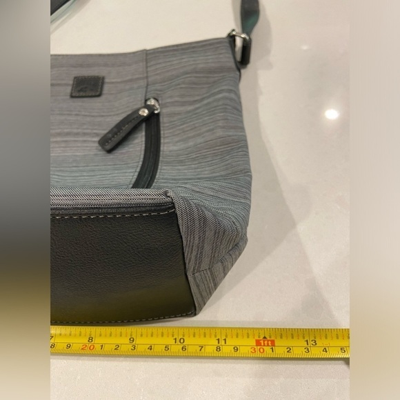 Roots Crossbody Bag - Picture 4 of 12